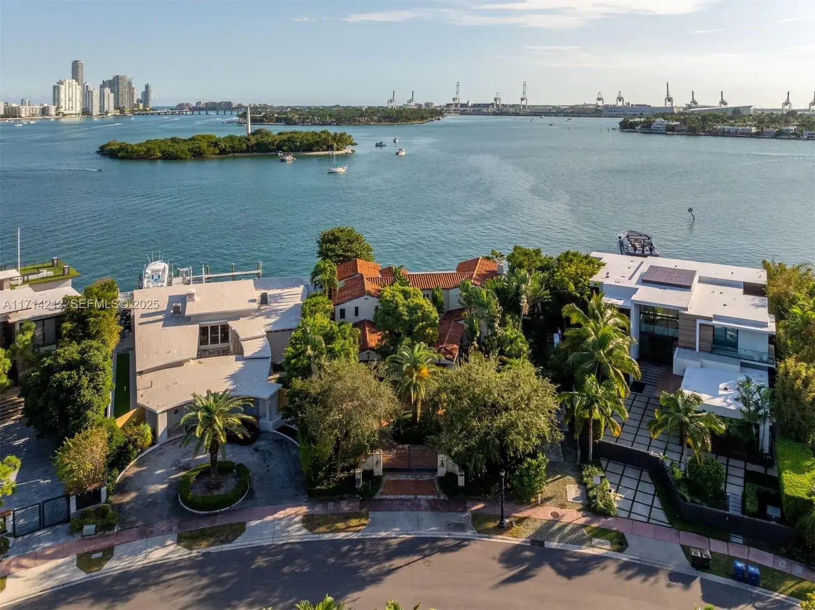 11 E Rivo Alto Dr, Miami Beach FL 33139 photo 3