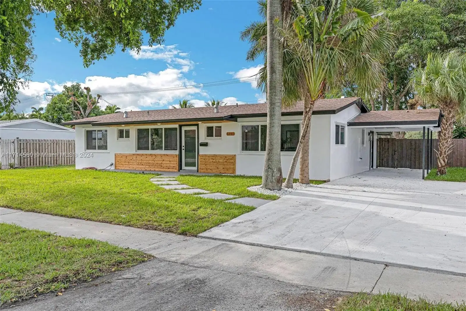 1240 NE 23rd Ct, Pompano Beach FL 33064 photo 2