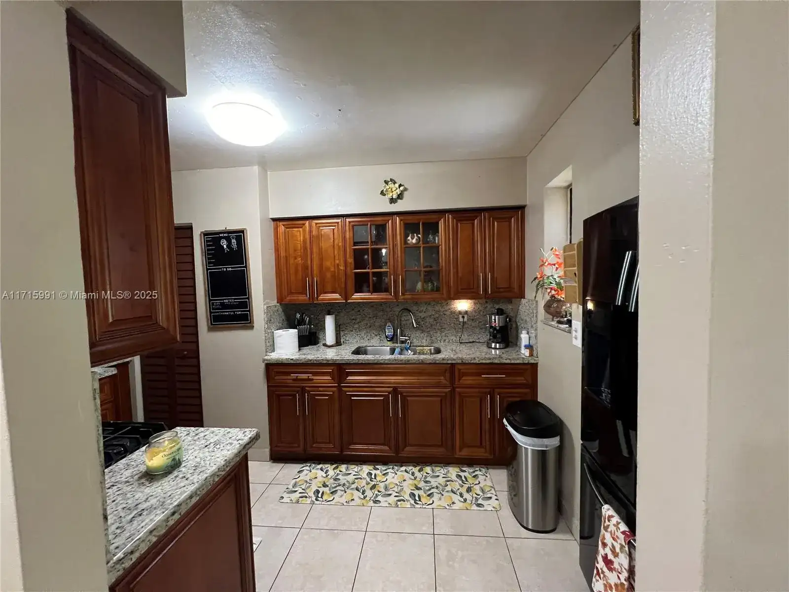 546 E 27th St, Hialeah FL 33013 photo 5