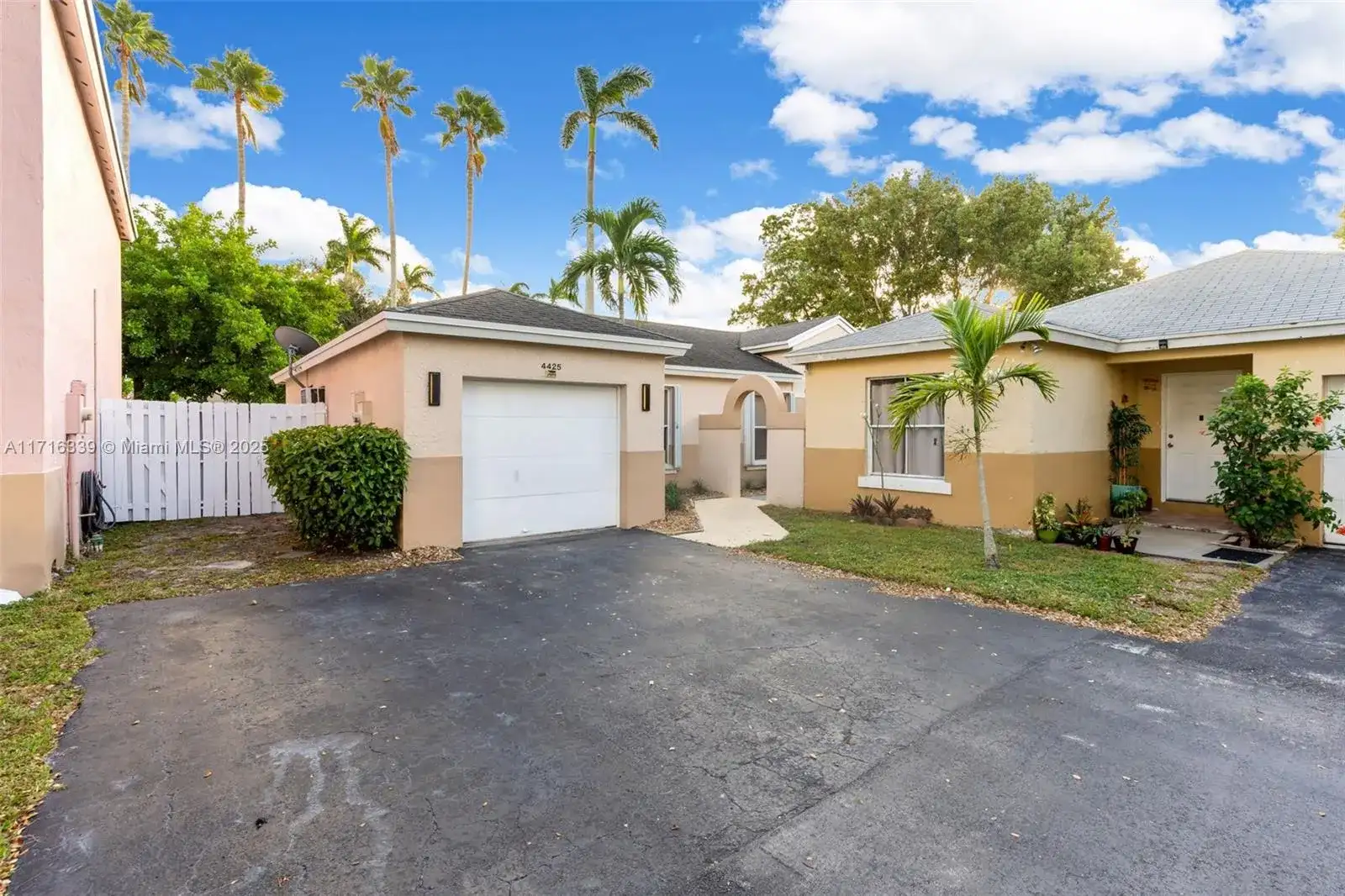 4425 SW 72nd Way, Davie FL 33314 photo 4