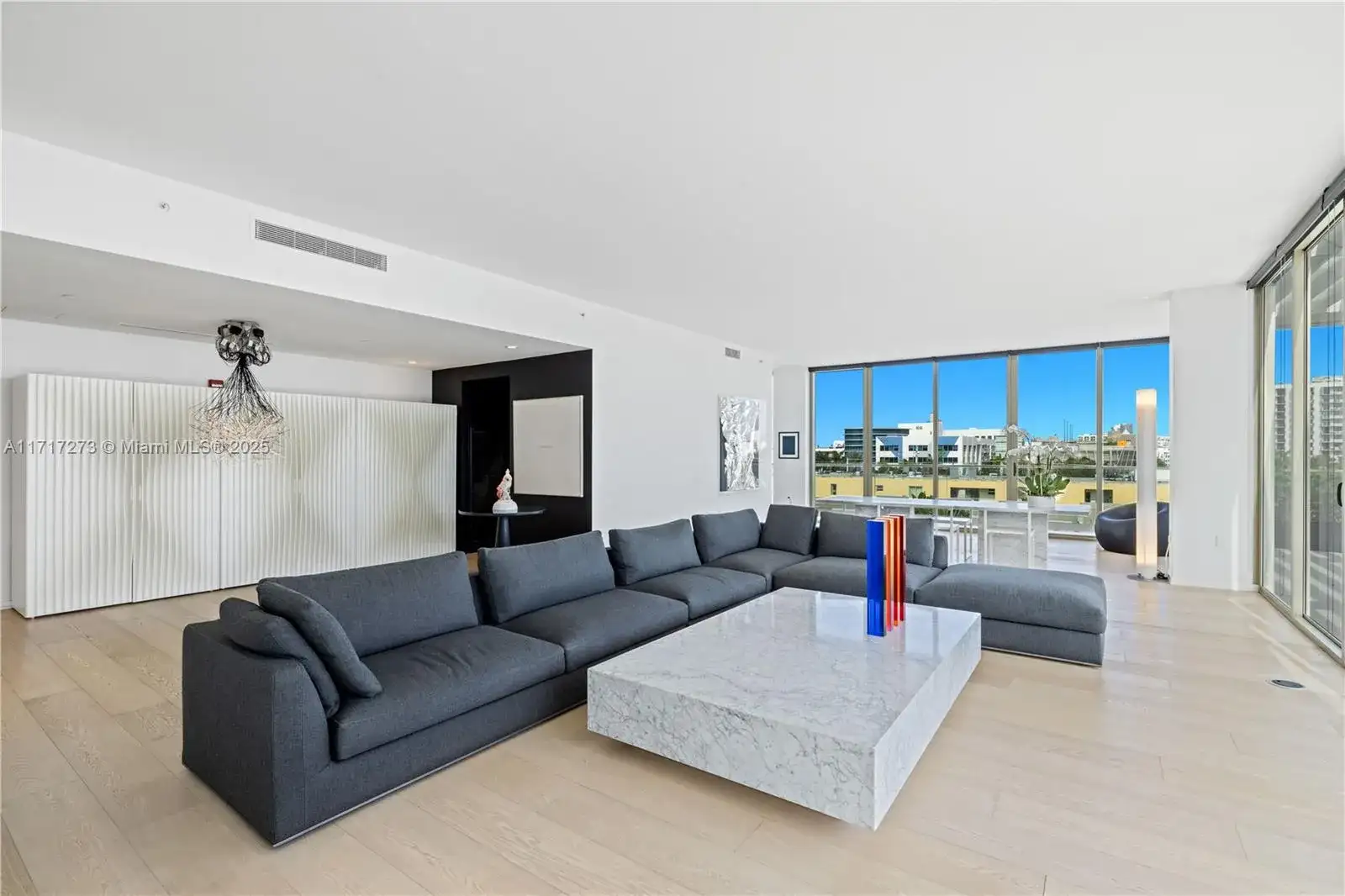 300 Collins Ave, Miami Beach FL 33139 photo 4