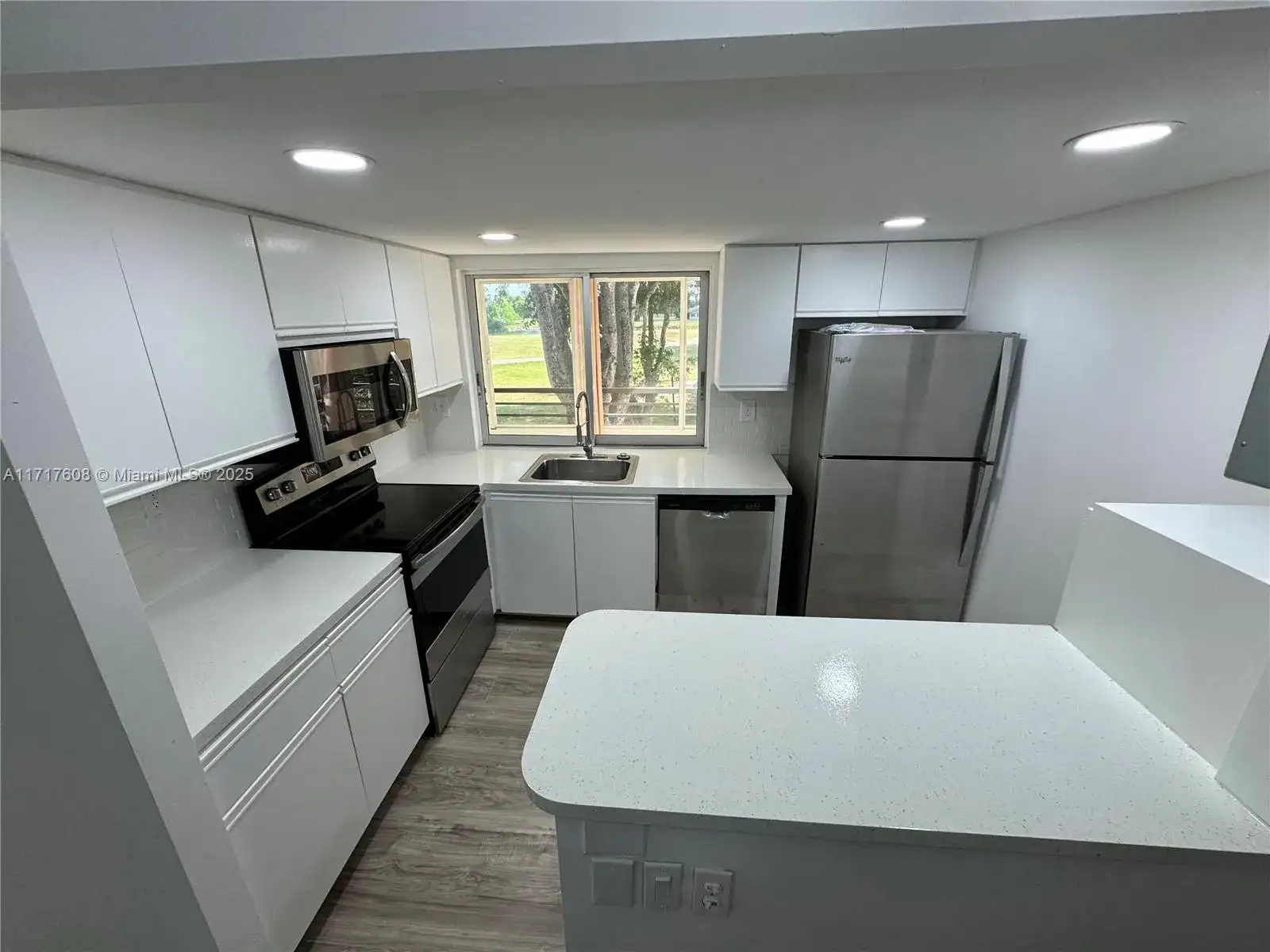 9070 Lime Bay Blvd # 212, Tamarac FL 33321 photo 2