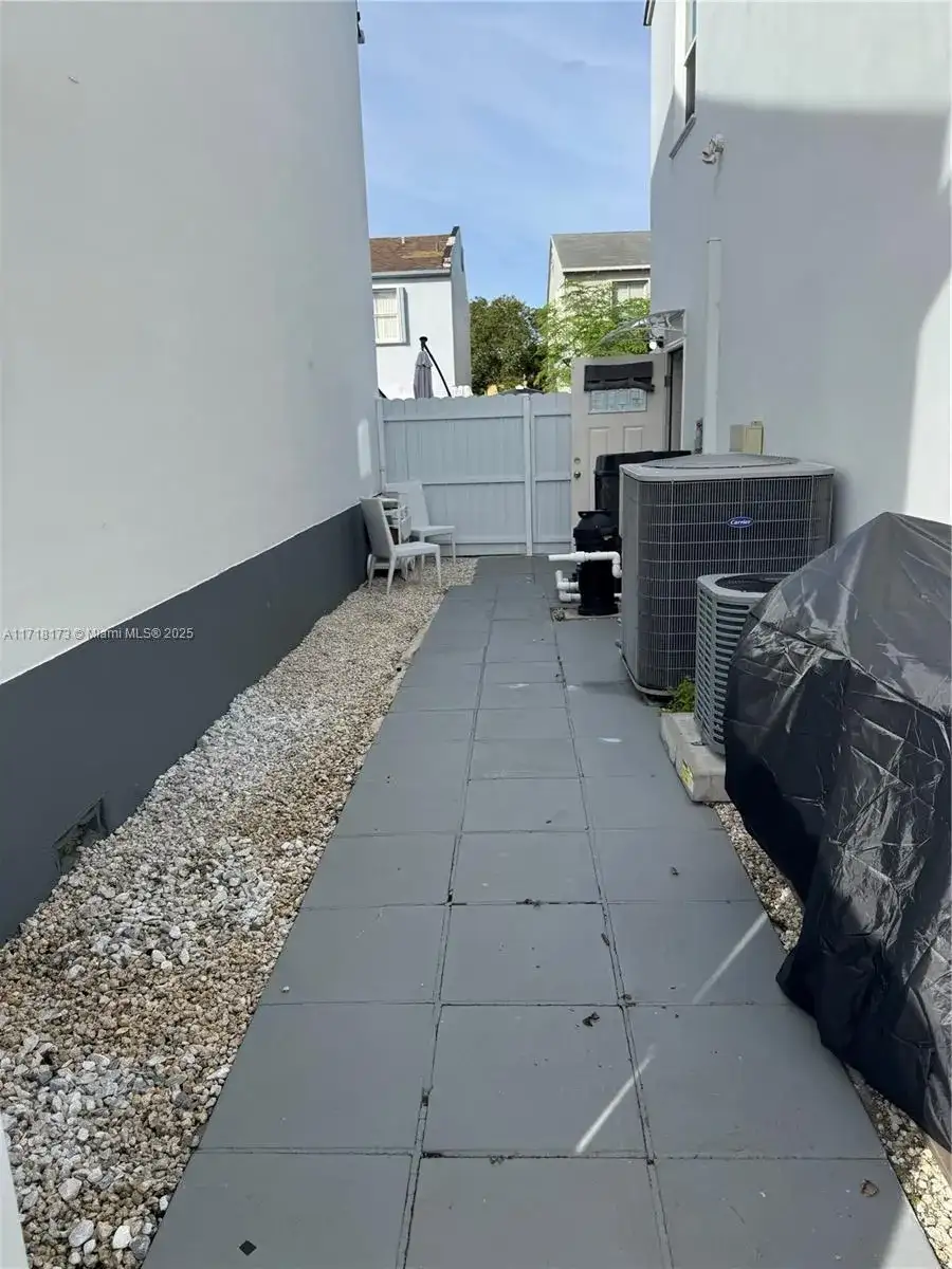 12121 SW 271st St, Homestead FL 33032 photo 2