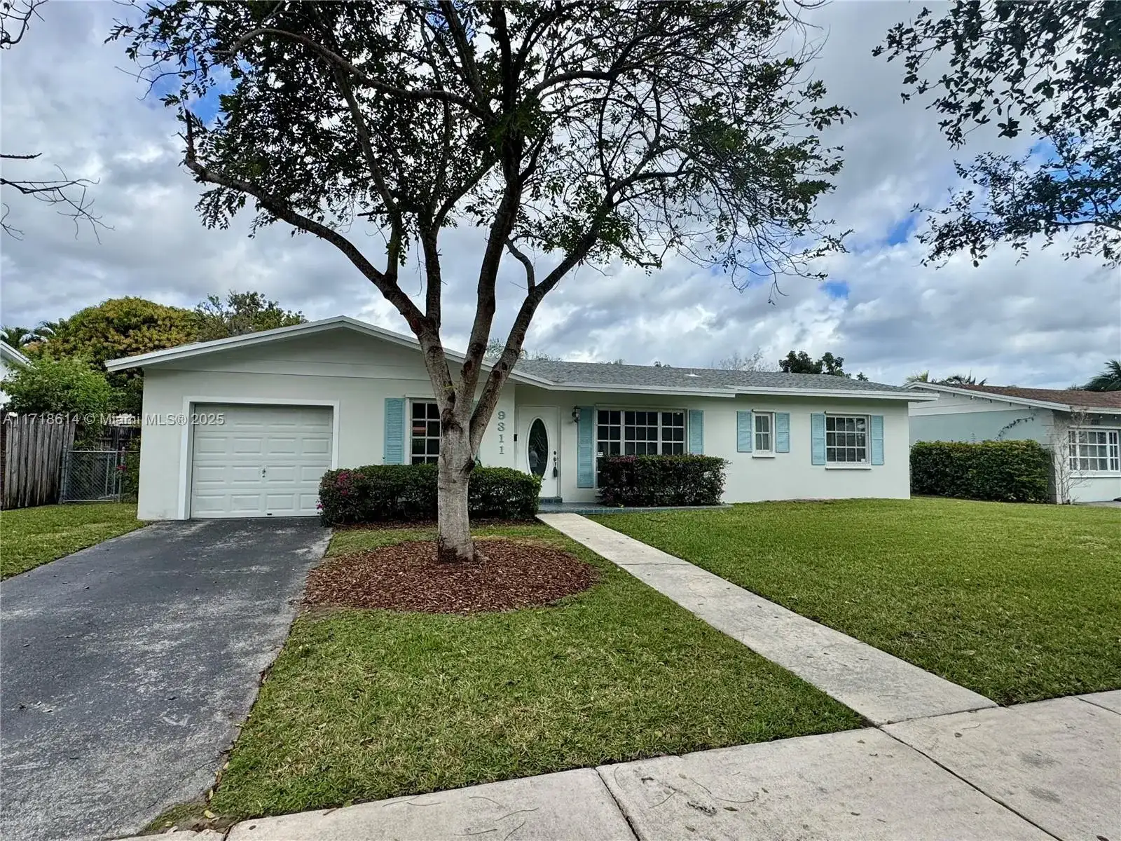 9311 SW 183rd Ter, Palmetto Bay FL 33157 photo 4
