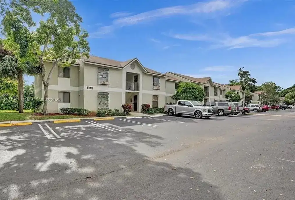 715 Gardens Dr # 103, Pompano Beach FL 33069 photo 3