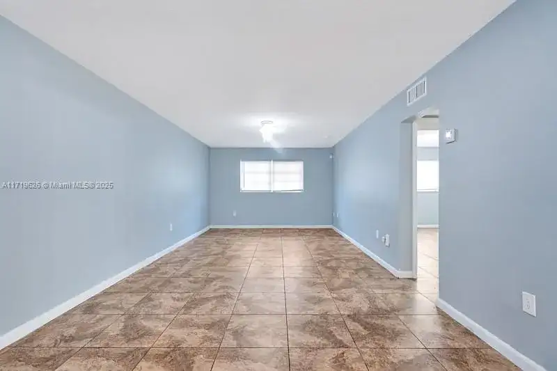 12890 NE 8th Ave # 103, North Miami FL 33161 photo 2