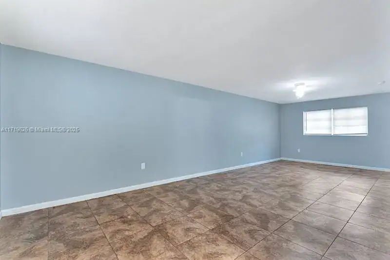 12890 NE 8th Ave # 103, North Miami FL 33161 photo 3