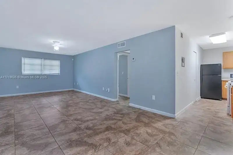 12890 NE 8th Ave # 103, North Miami FL 33161 photo 4