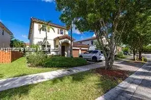17600 SW 154th Pl, Miami FL 33187 photo 3