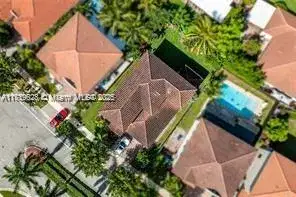 17600 SW 154th Pl, Miami FL 33187 photo 4