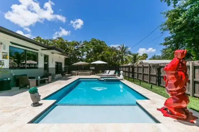 9555 NW 2nd Ave, Miami Shores FL 33150 photo 5