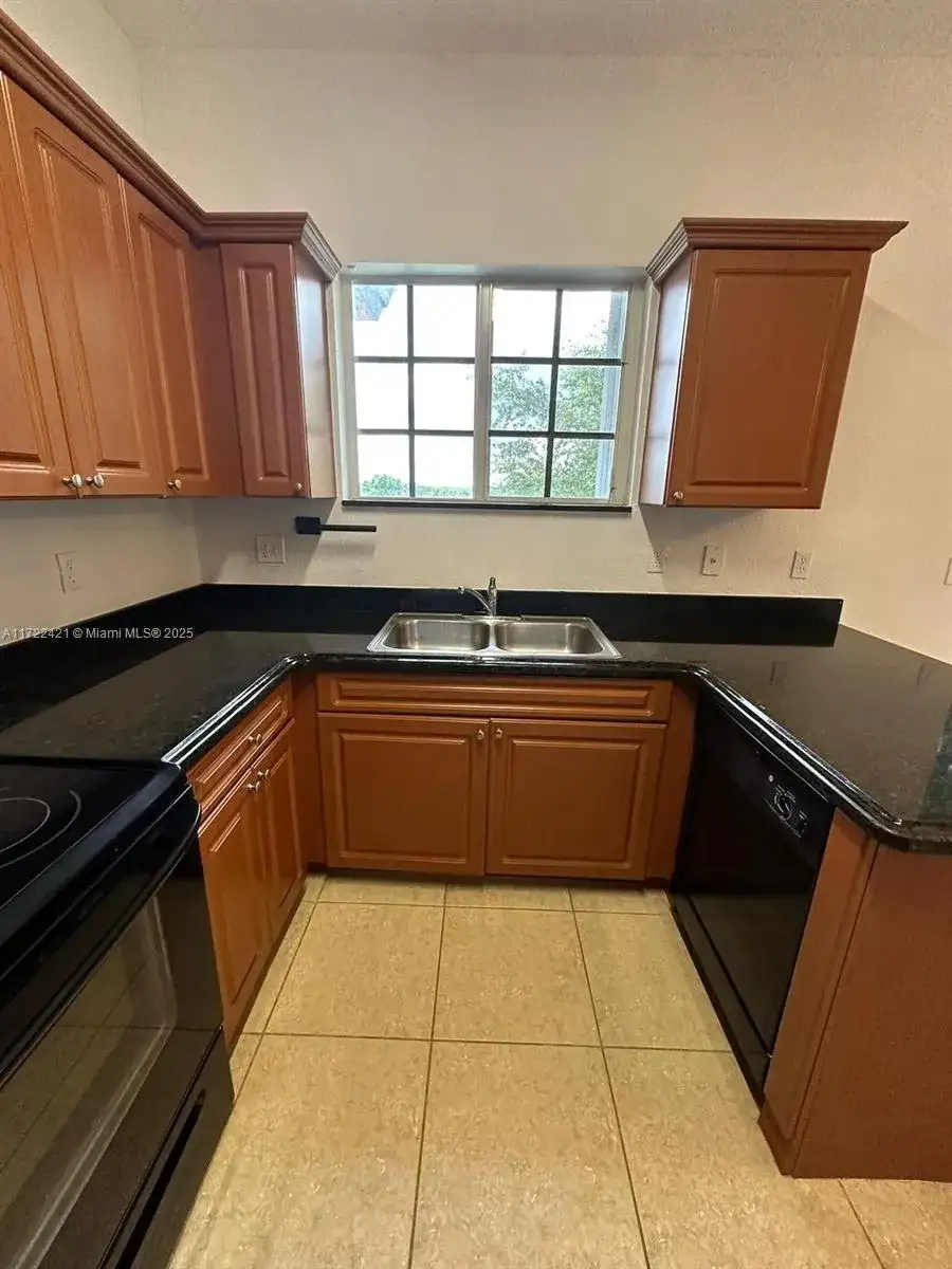 2589 NE 4th St # 205, Homestead FL 33033 photo 4