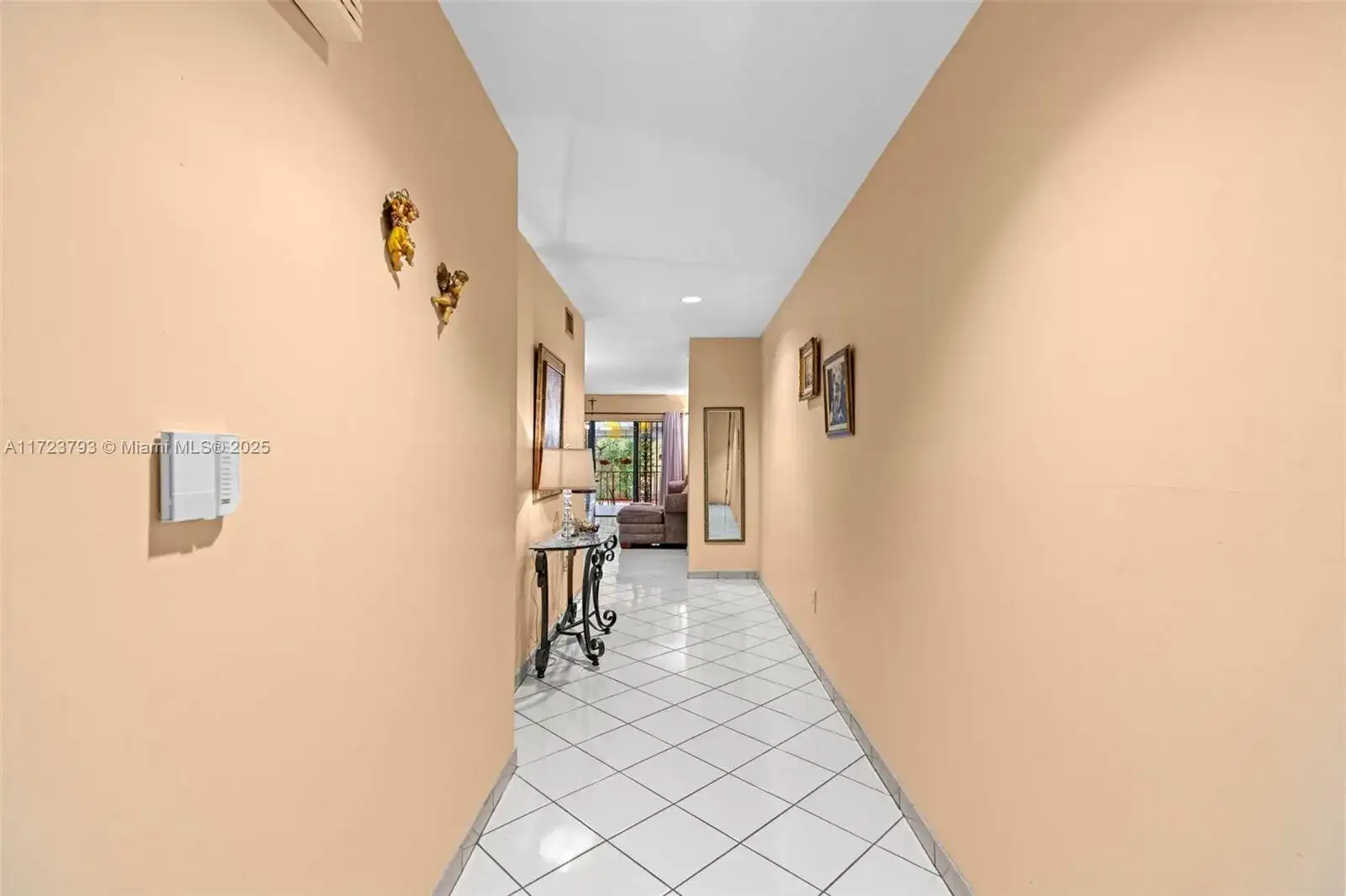 7117 Ballantrae Ct, Miami Lakes FL 33014 photo 5