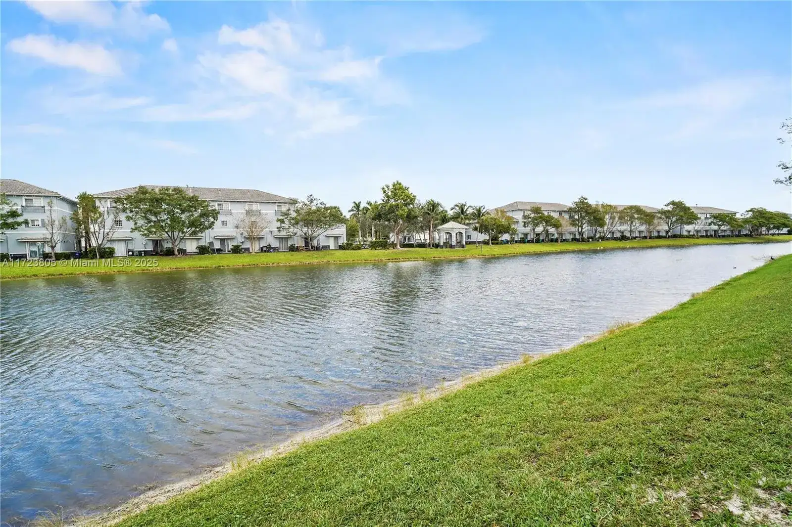3589 NW 13th St, Lauderhill FL 33311 photo 4