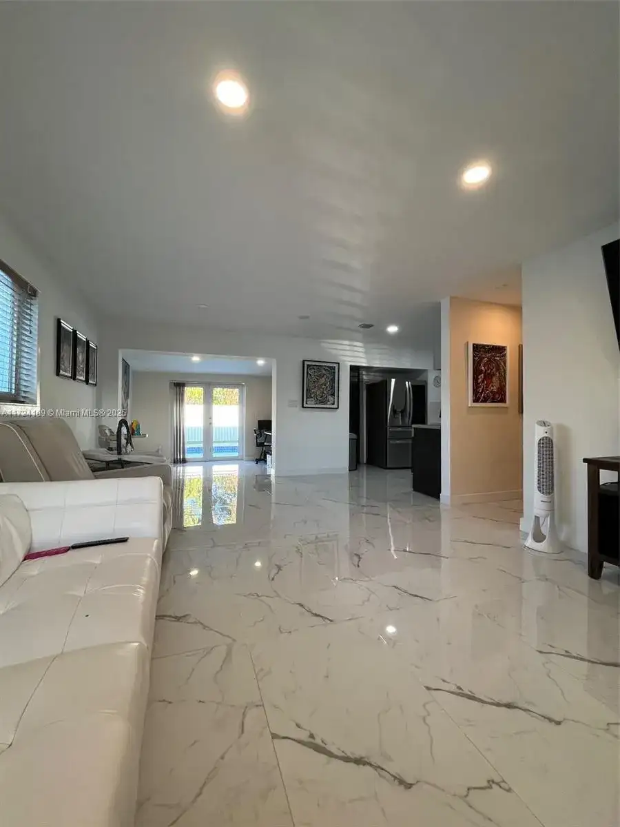 721 N 68th Ave, Hollywood FL 33024 photo 5