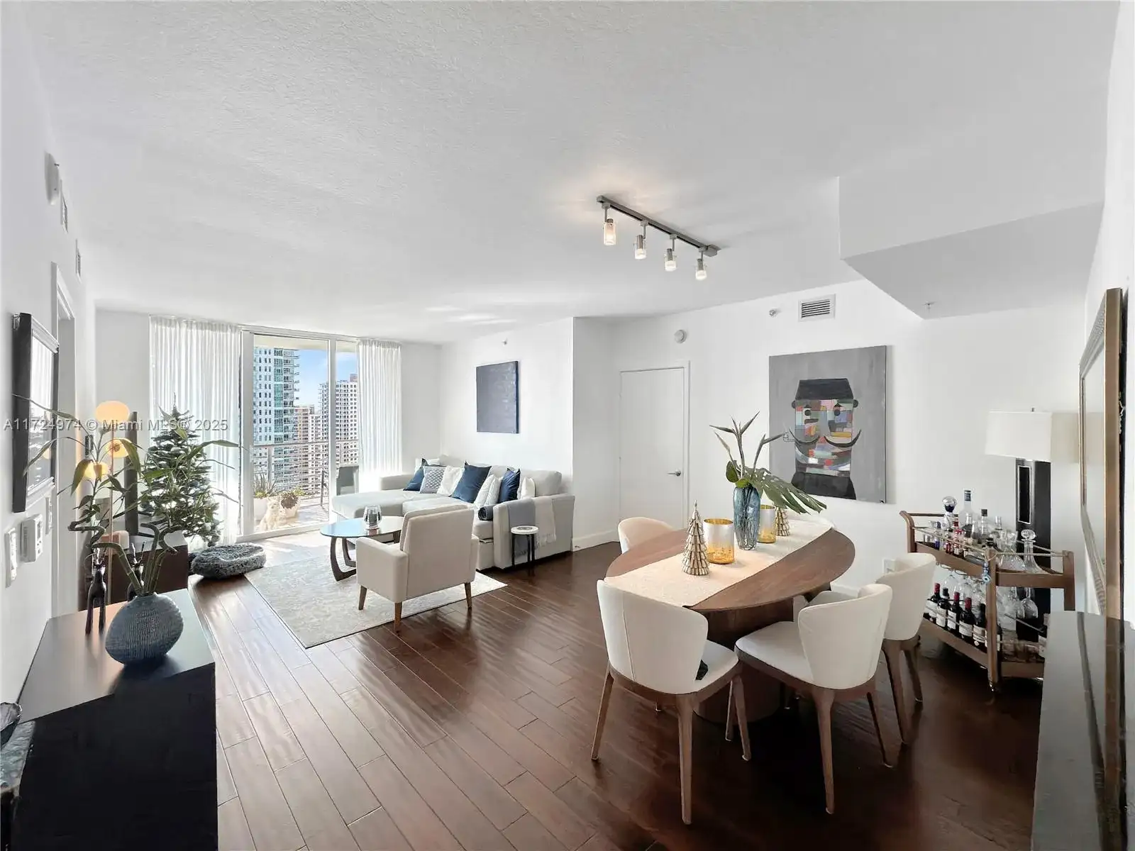 335 S Biscayne Blvd # 2905, Miami FL 33131 photo 5