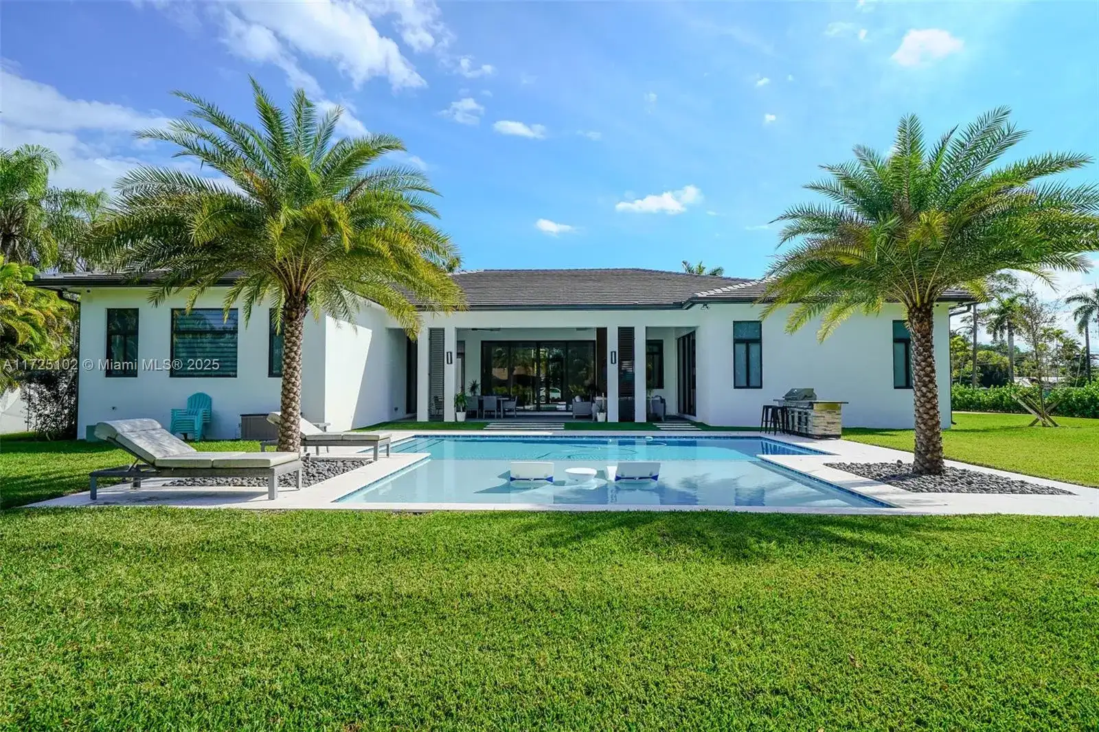 8235 SW 184 Street, Palmetto Bay FL 33157 photo 3