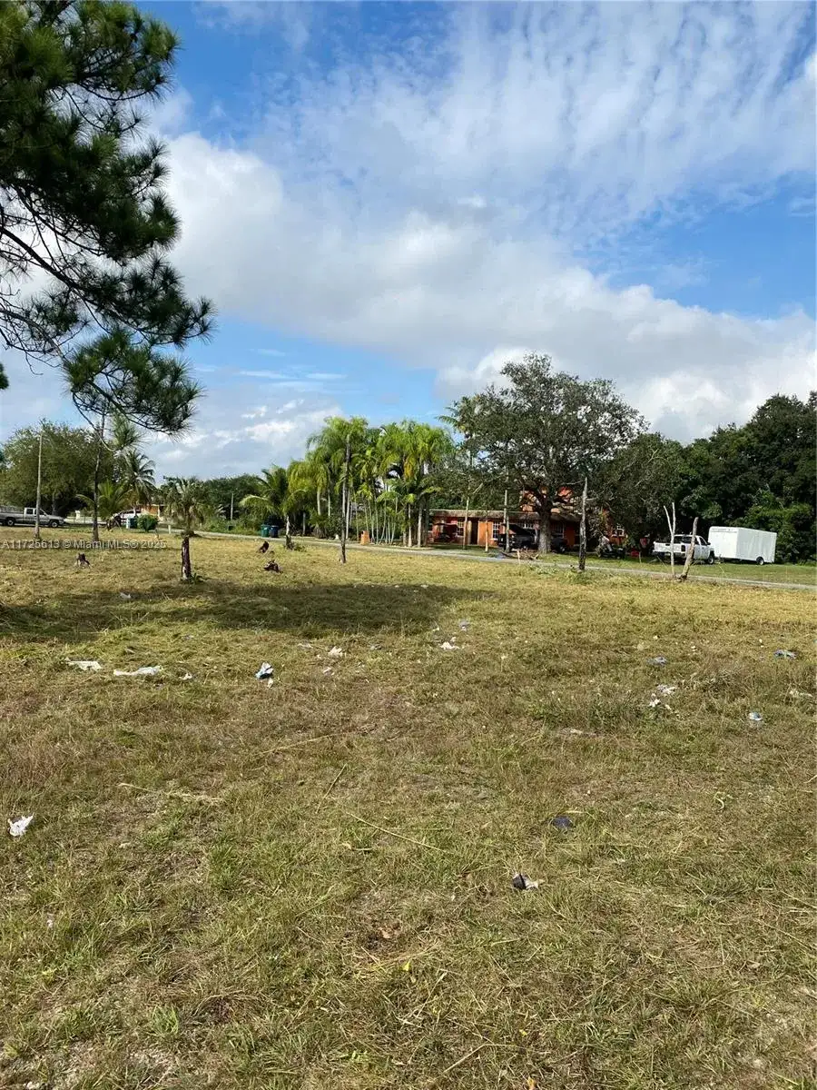 11830 SW 225 ST, Miami FL 33170 photo 3
