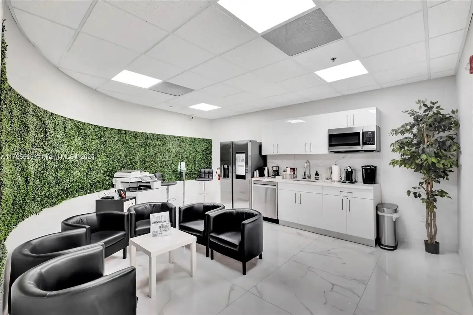 12550 Biscayne Blvd # 4, North Miami FL 33181 photo 3