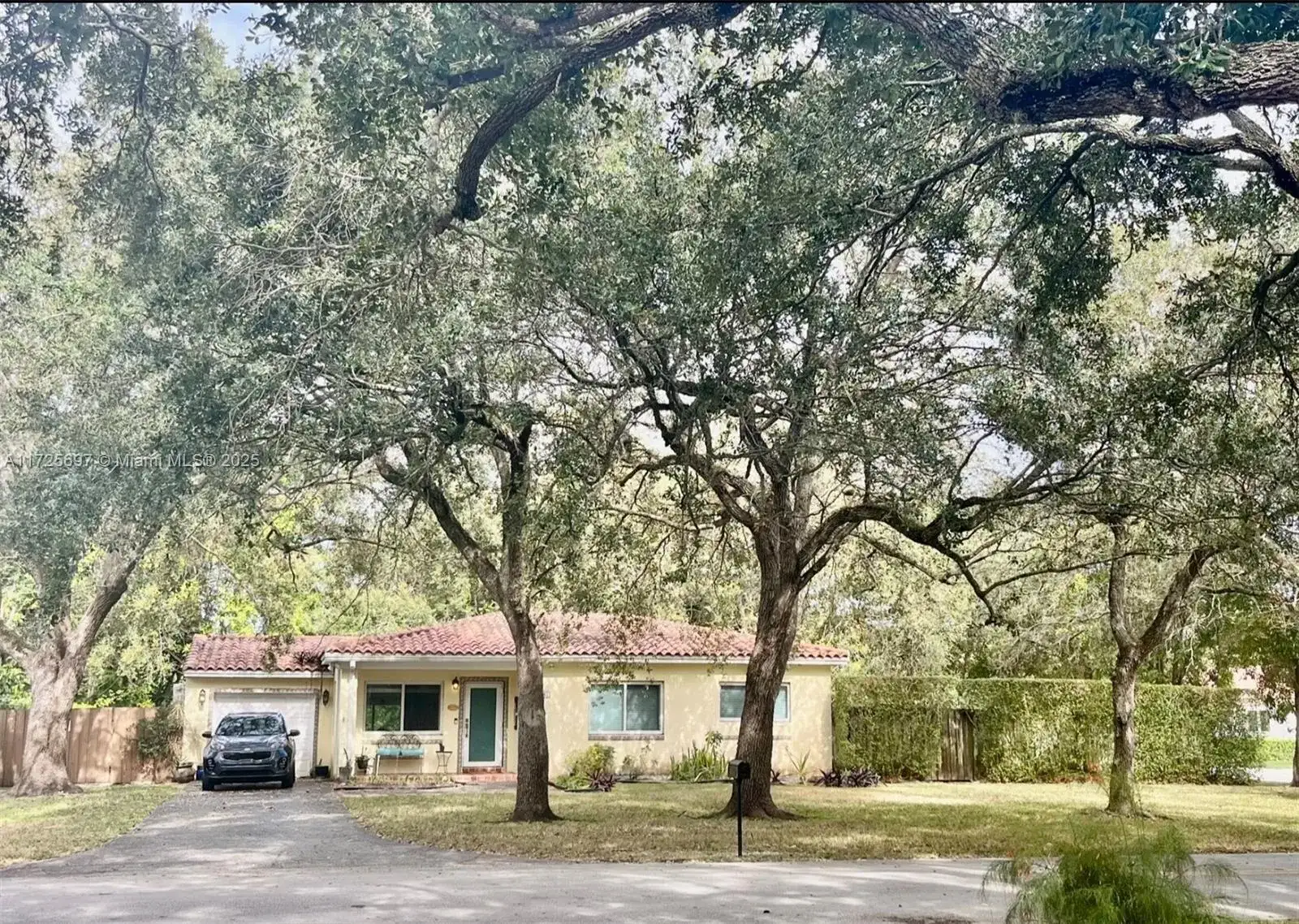 6981 SW 58th St, Miami FL 33143 photo 2