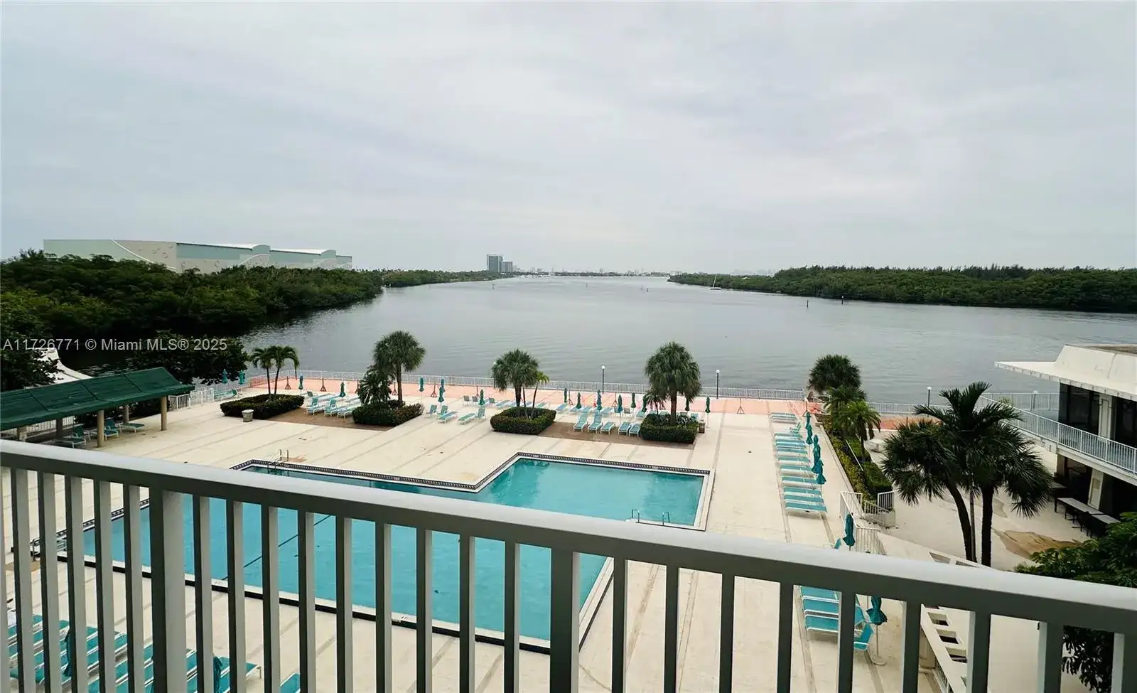 300 Bayview Dr # 402, Sunny Isles Beach FL 33160 photo 3