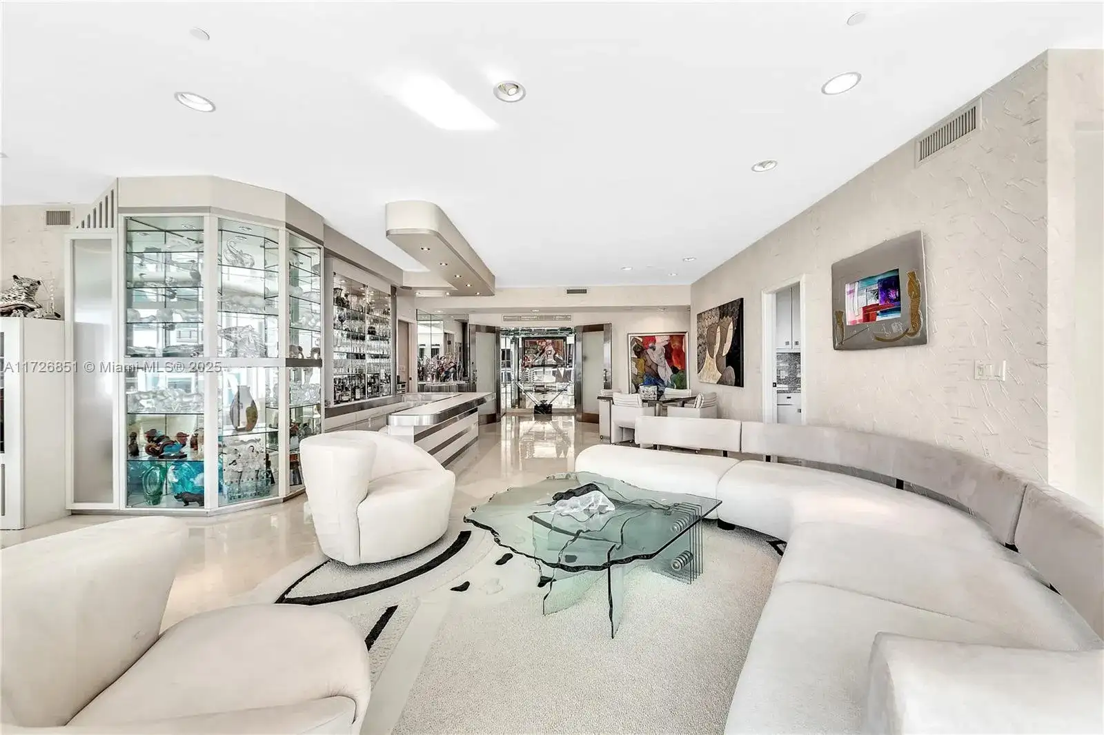 10101 Collins Ave, Bal Harbour FL 33154 photo 3