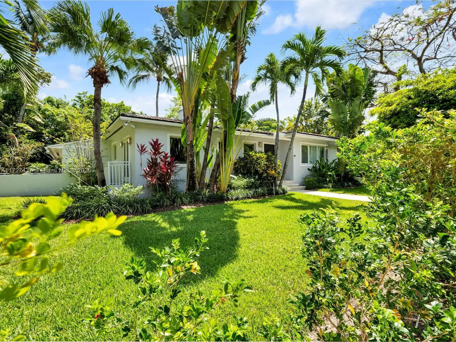 6601 Santona St, Coral Gables FL 33146 photo 2
