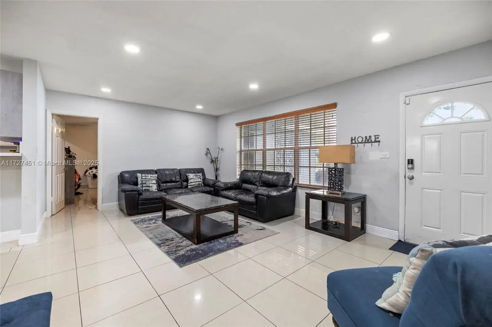 720 SW 69th Way, Pembroke Pines FL 33023 photo 4