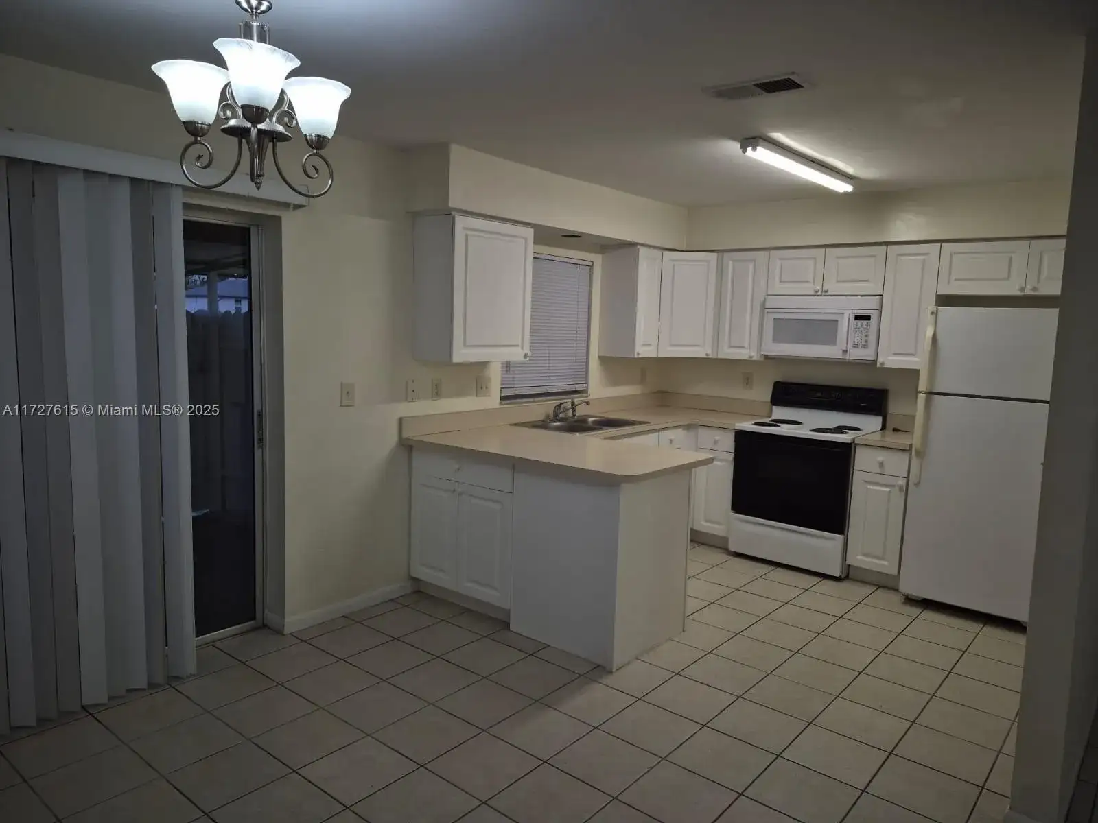 1019 NW 7TH PLACE, Cape Coral FL 33993 photo 5