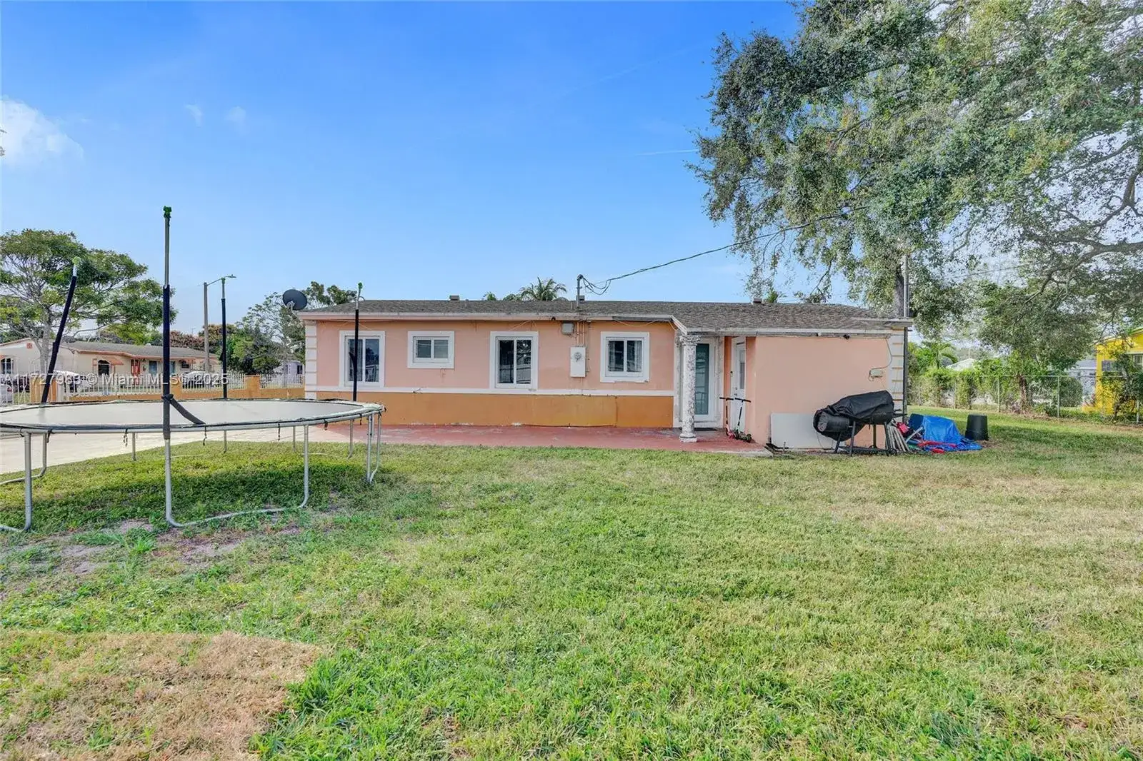 16001 NW 28th Pl, Miami Gardens FL 33054 photo 3