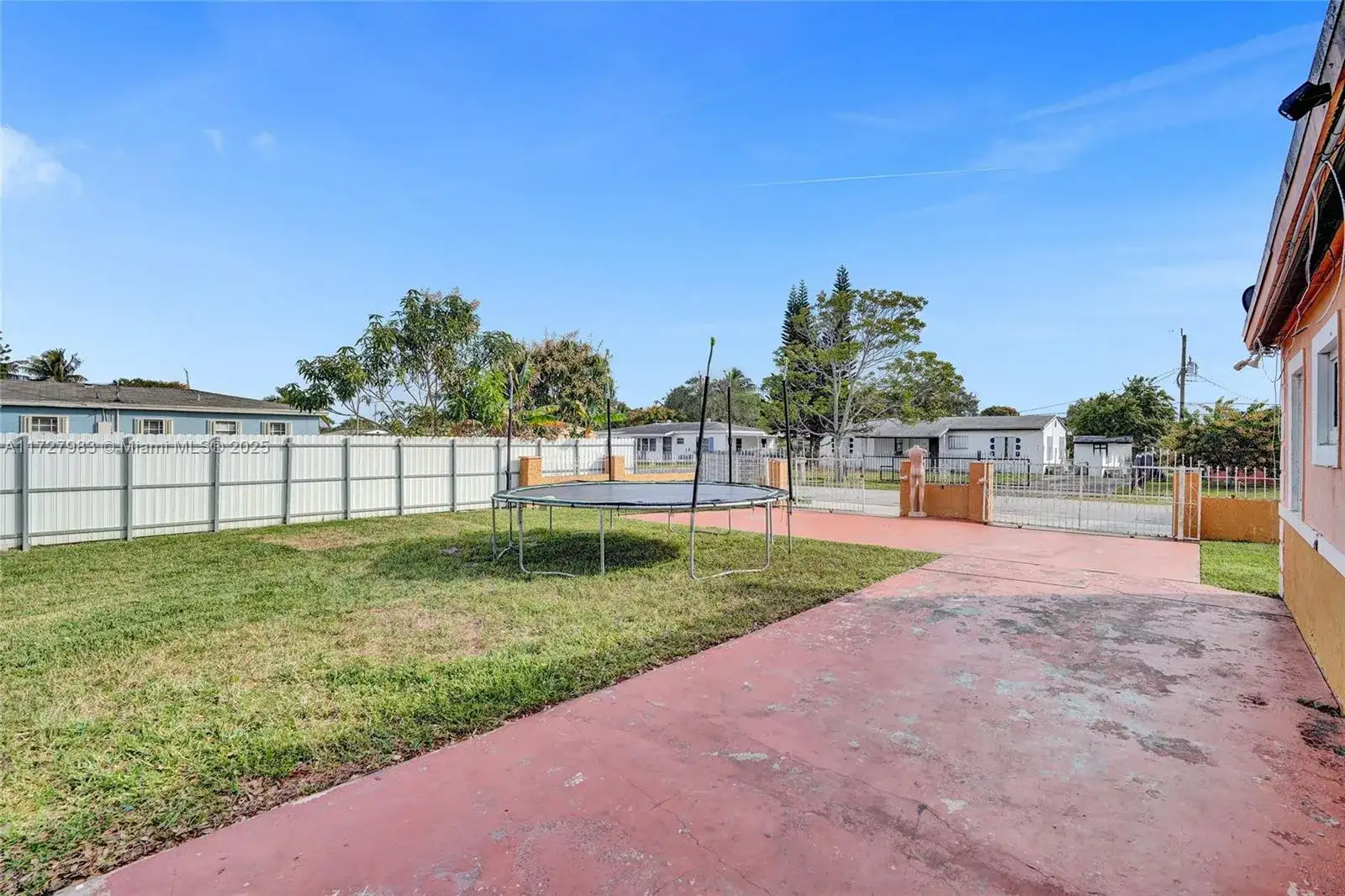 16001 NW 28th Pl, Miami Gardens FL 33054 photo 5
