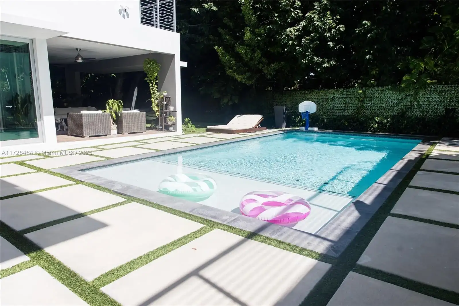 6790 SW 72 STREET, South Miami FL 33143 photo 2