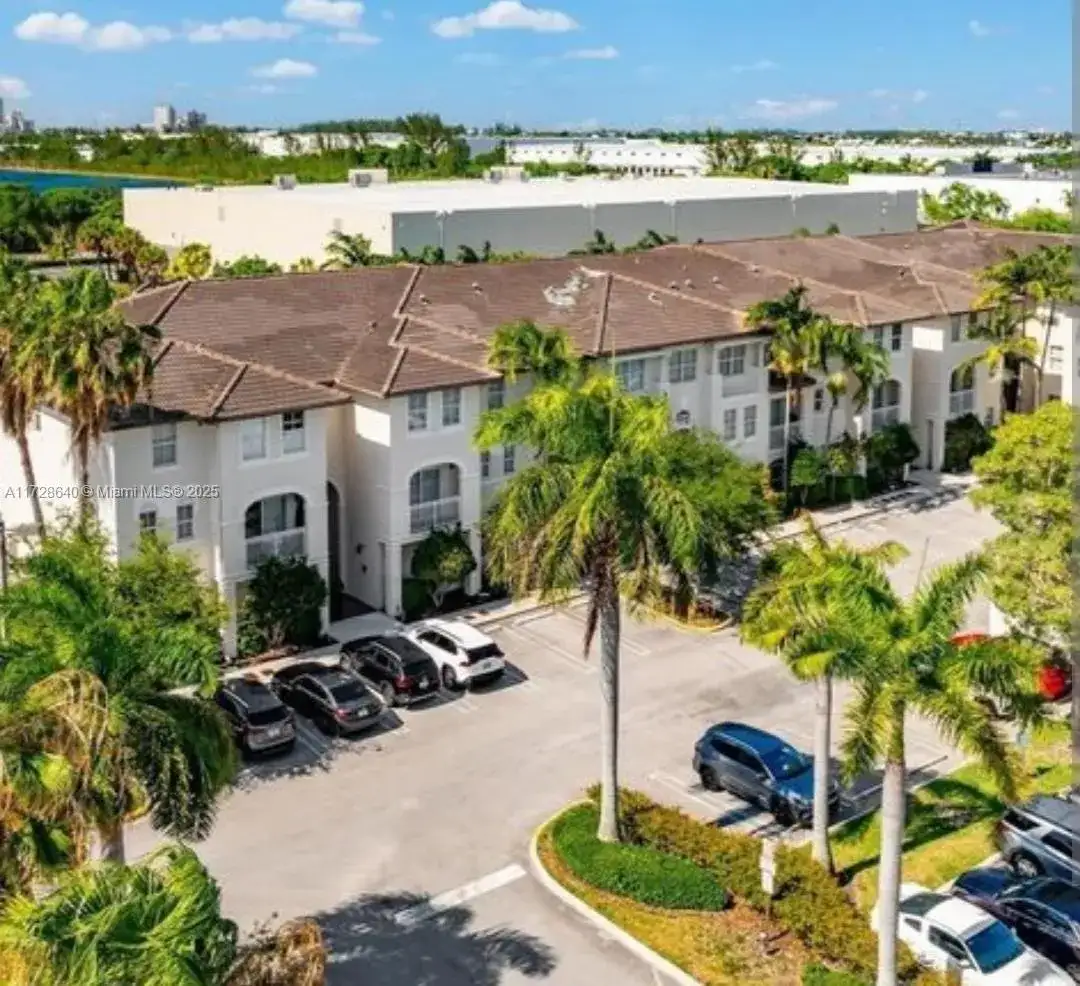 8930 NW 97th Ave # 202, Doral FL 33178 photo 4