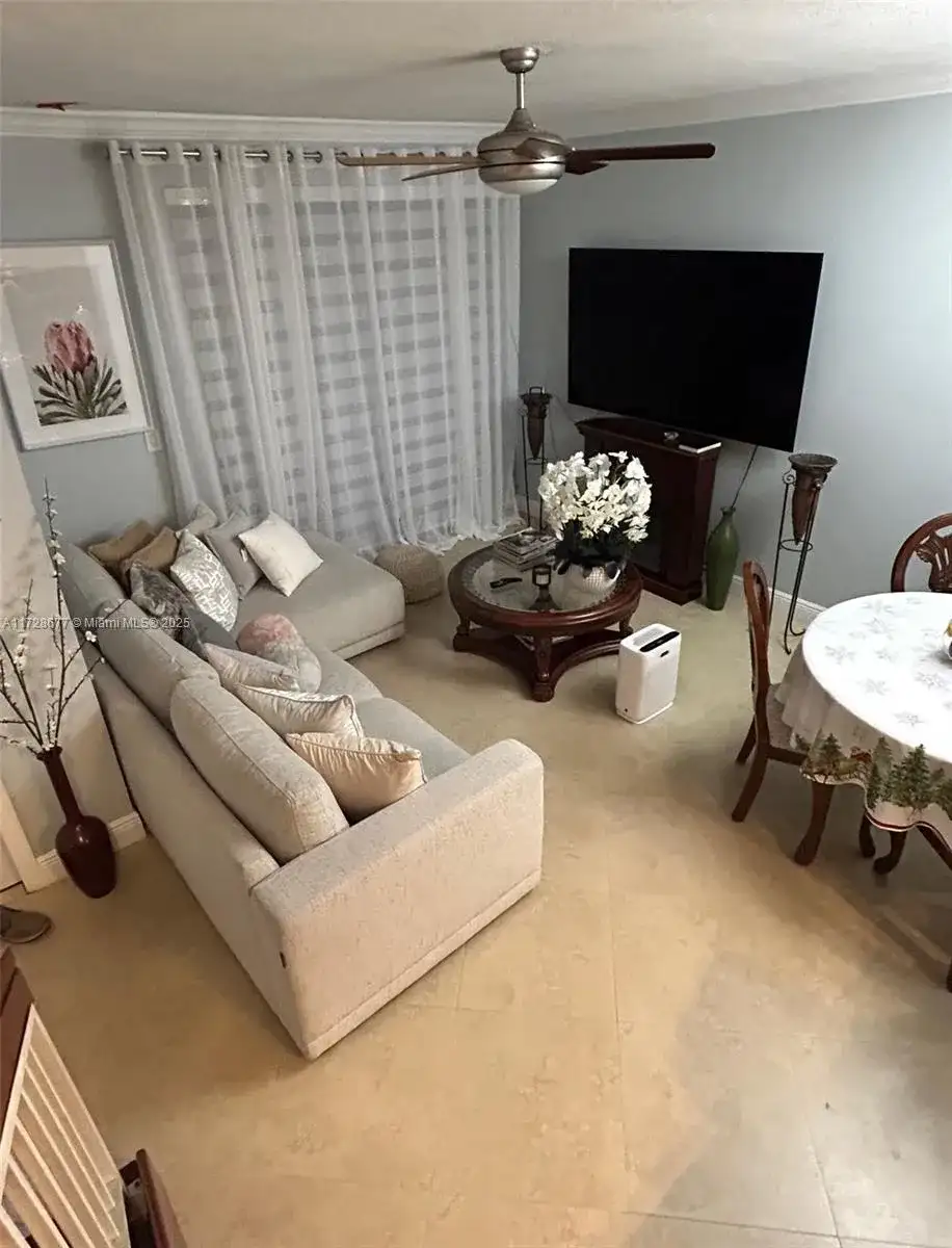 18338 NW 68th Ave # L, Hialeah FL 33015 photo 5