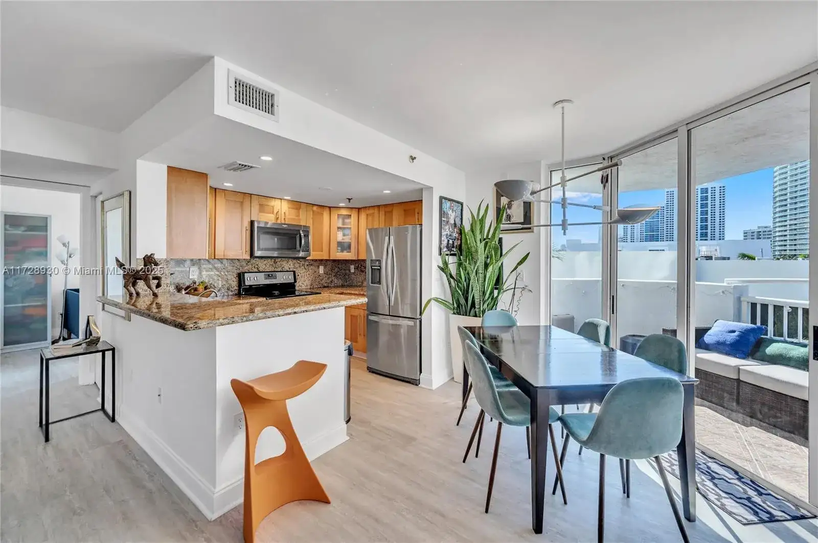 1621 Bay Rd # 508, Miami Beach FL 33139 photo 4