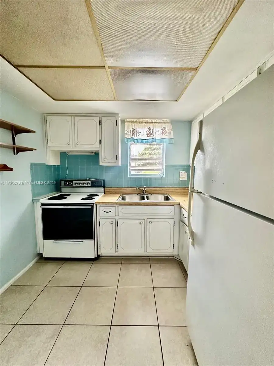6841 NW 30th St # 6, Sunrise FL 33313 photo 4