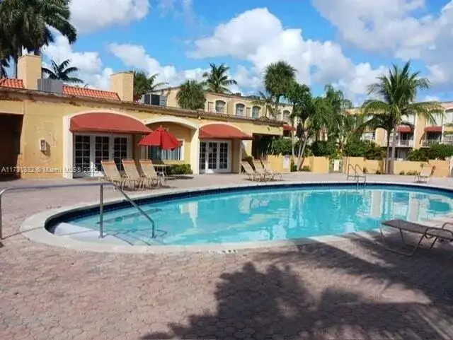 17911 NW 68th Ave # M104, Hialeah FL 33015 photo 2