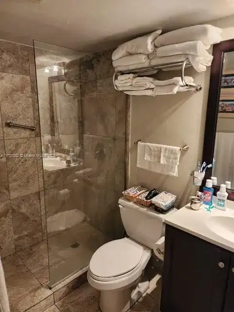 17911 NW 68th Ave # M104, Hialeah FL 33015 photo 3