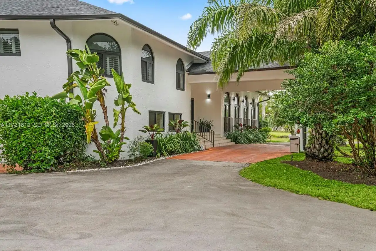 14875 SW 212th St, Miami FL 33187 photo 3