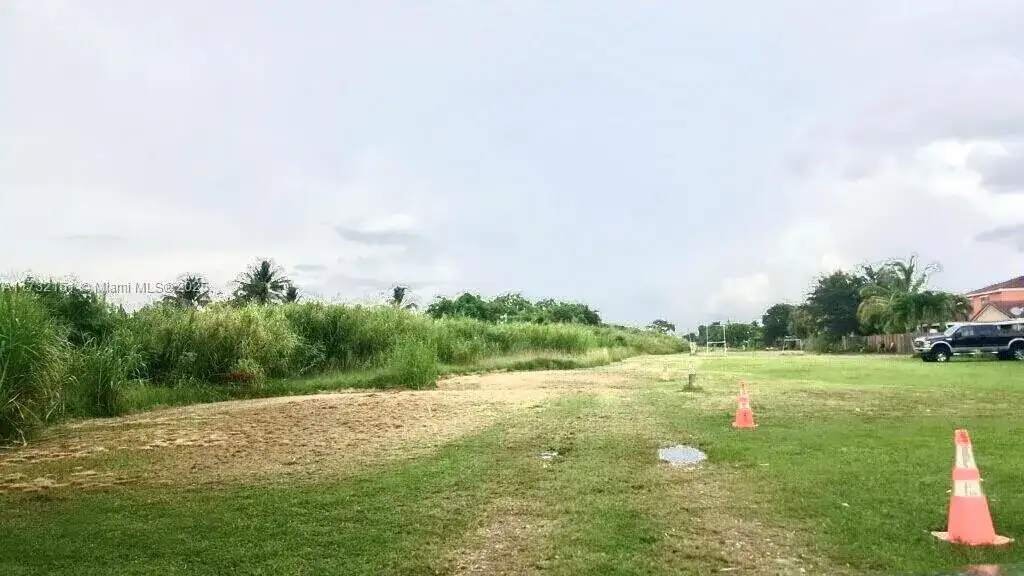 181 SW 149 AVE, Miami FL 33177 photo 2