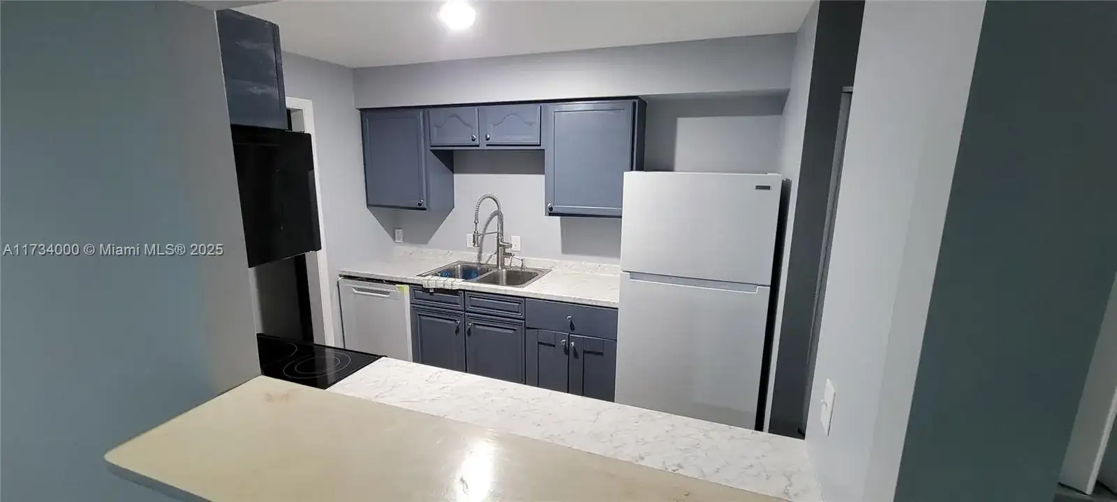 13285 ARBOR POINTE CIRCLE # 104, Tampa FL 33617 photo 3