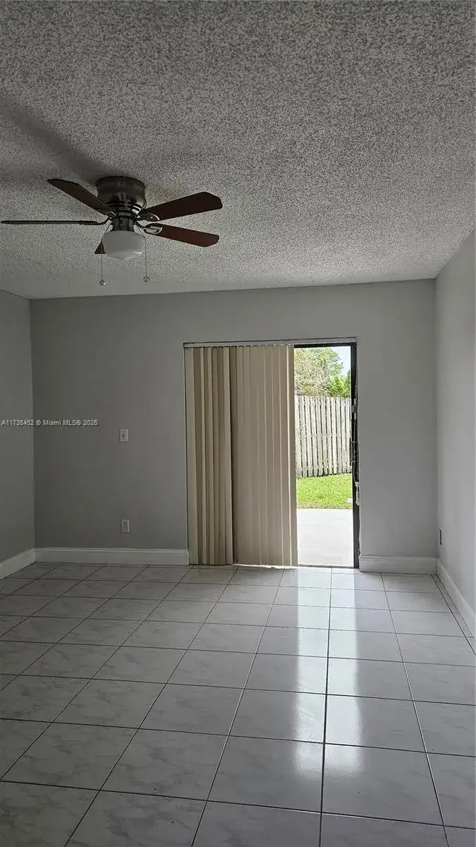 1021 SW 109th Ave # 0, Pembroke Pines FL 33025 photo 4