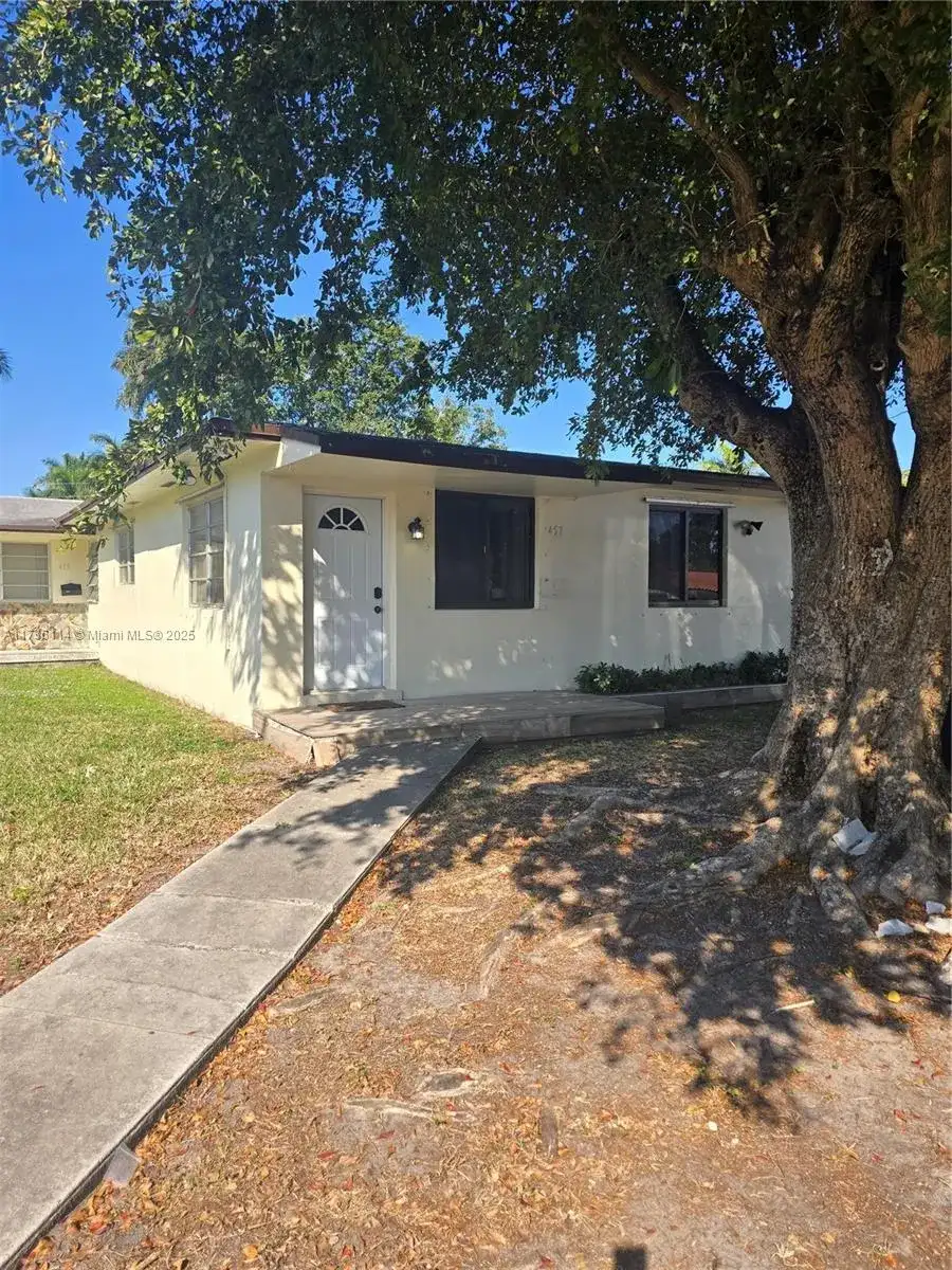 457 NE 140th St # 1, North Miami FL 33161 photo 5