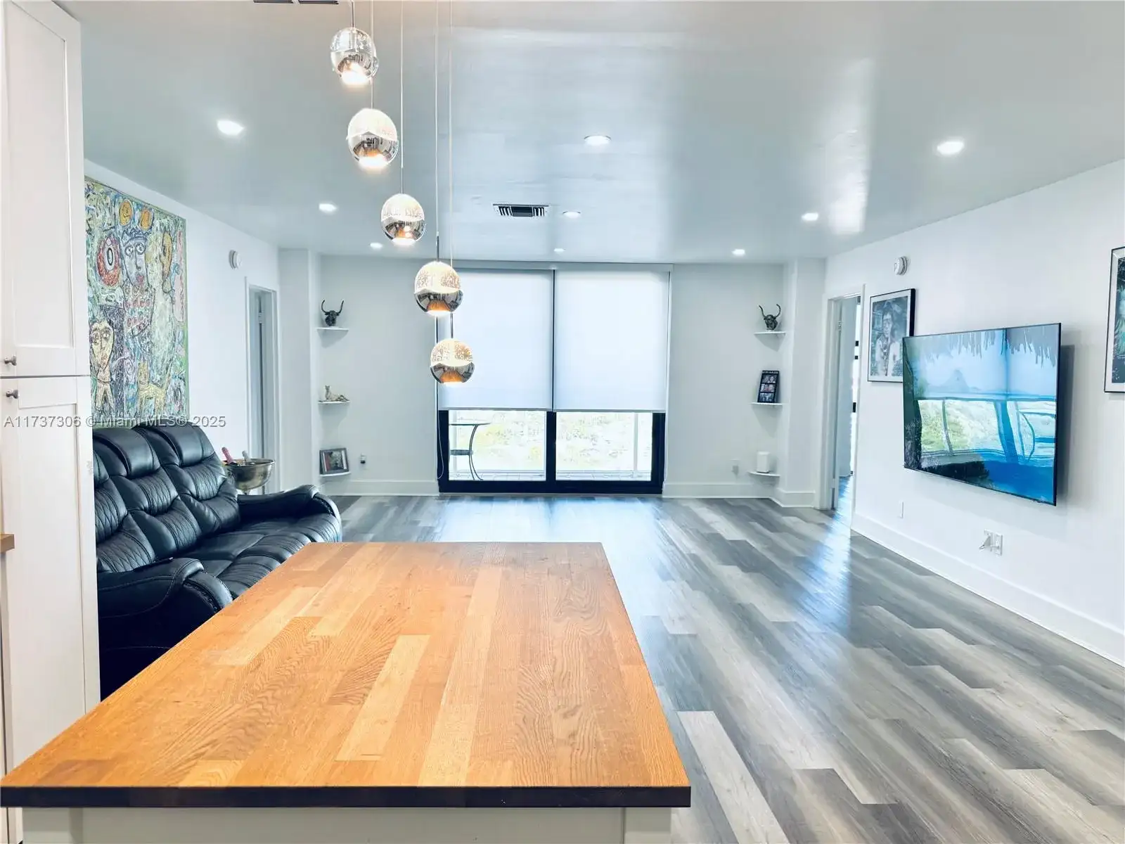 13499 Biscayne Blvd, North Miami FL 33181 photo 3