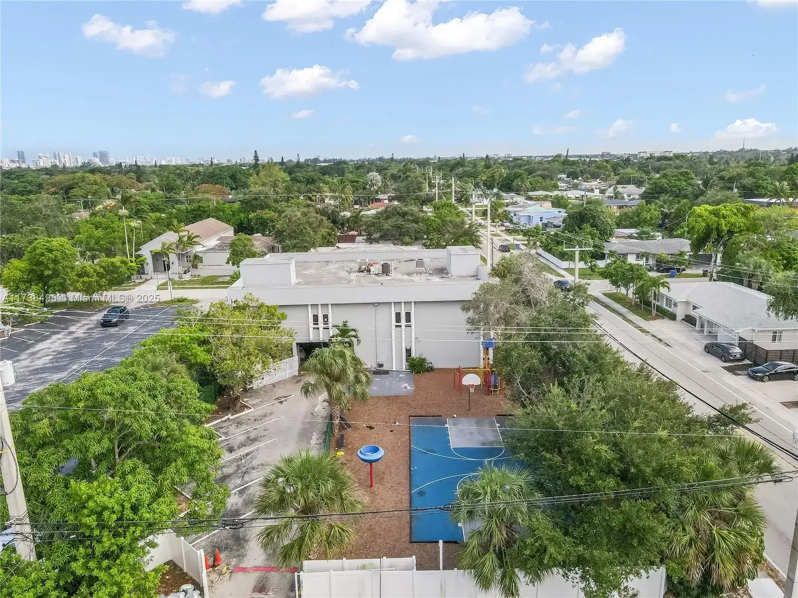 2751 Van Buren St, Hollywood FL 33020 photo 3