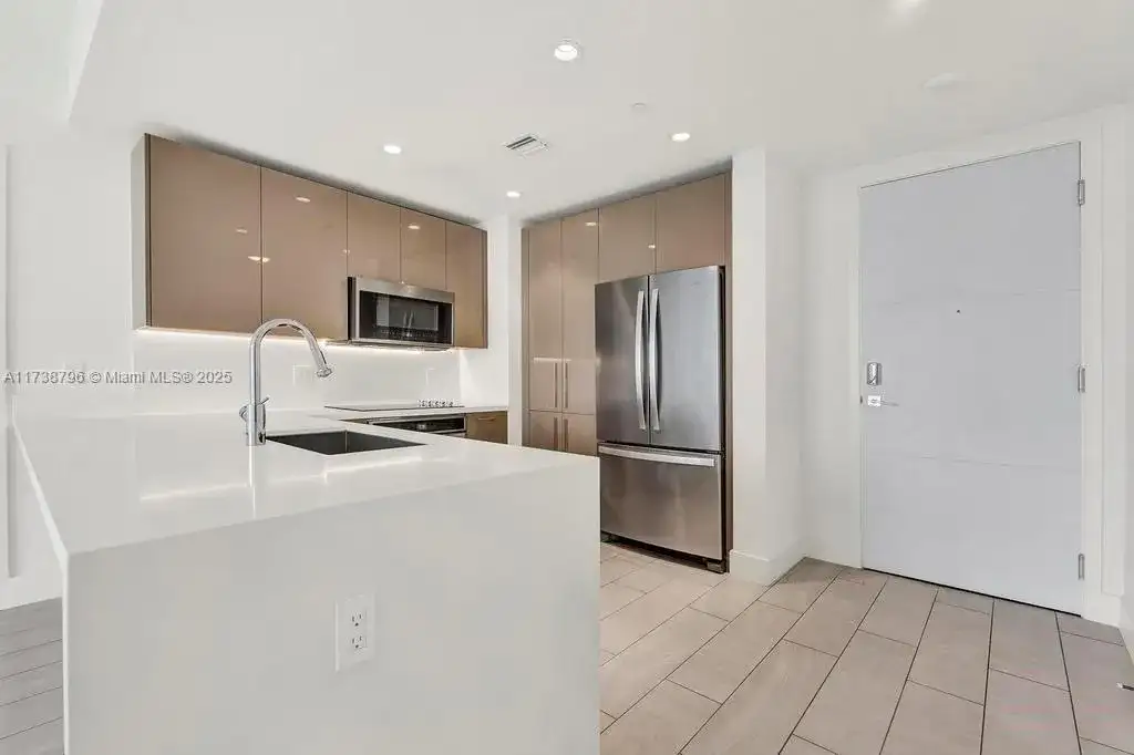 2000 Metropica Way # 2307, Sunrise FL 33323 photo 4