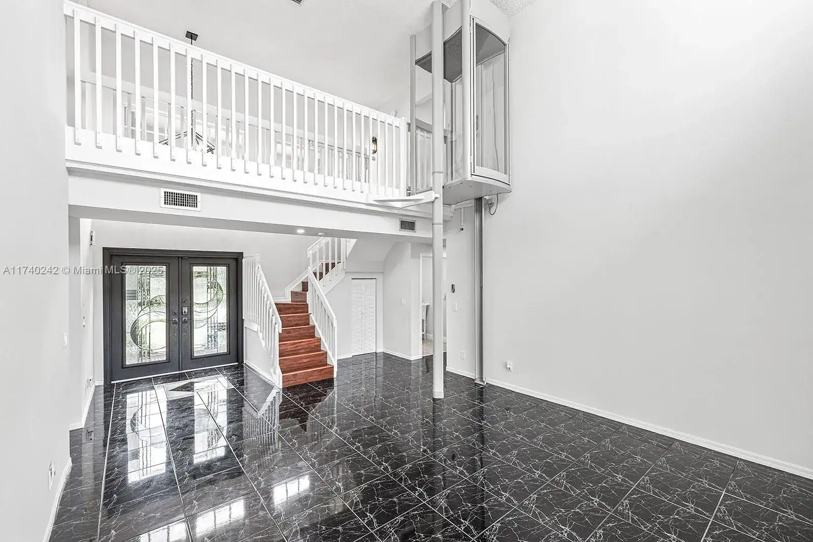 620 NW 204th Ave, Pembroke Pines FL 33029 photo 3