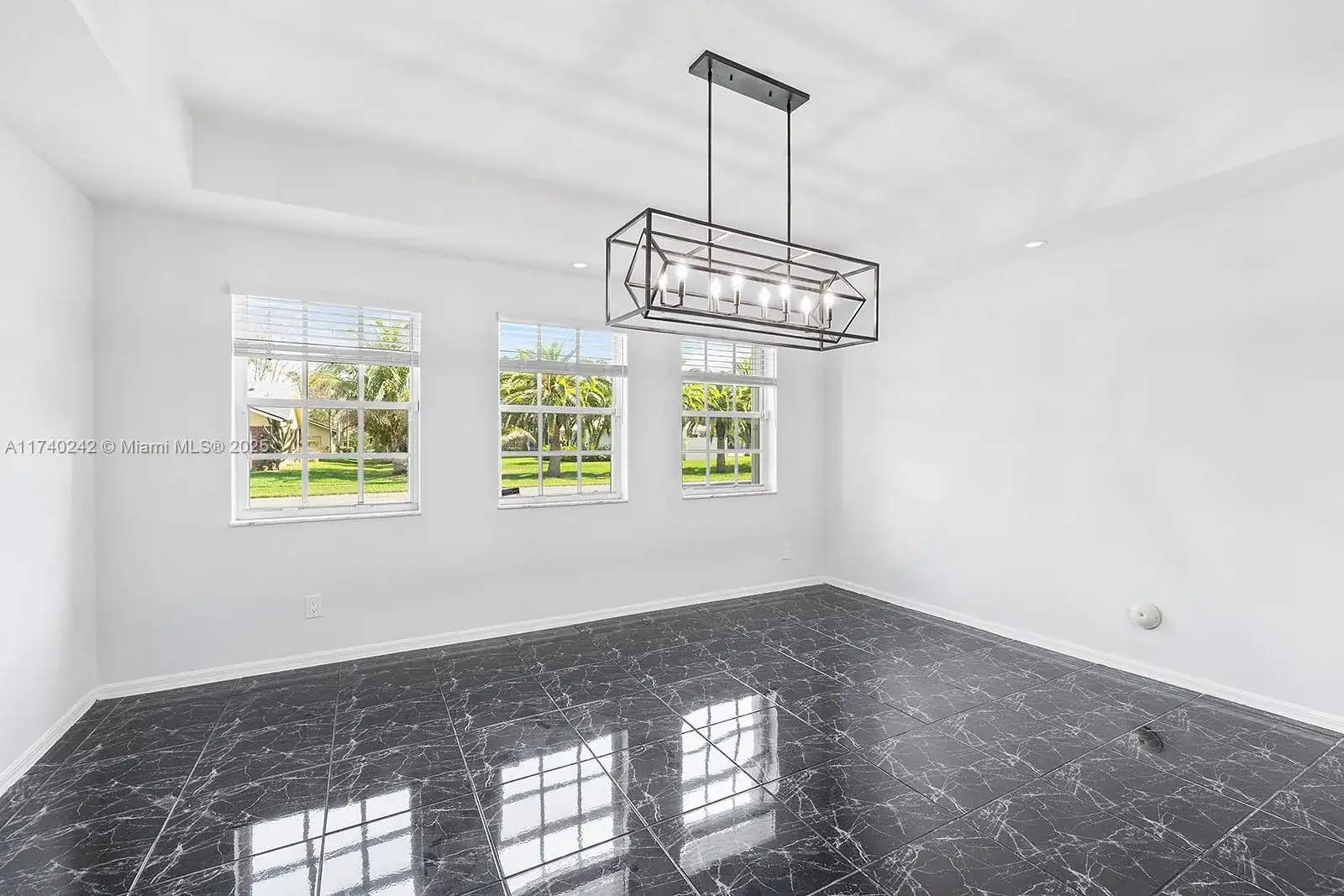 620 NW 204th Ave, Pembroke Pines FL 33029 photo 5