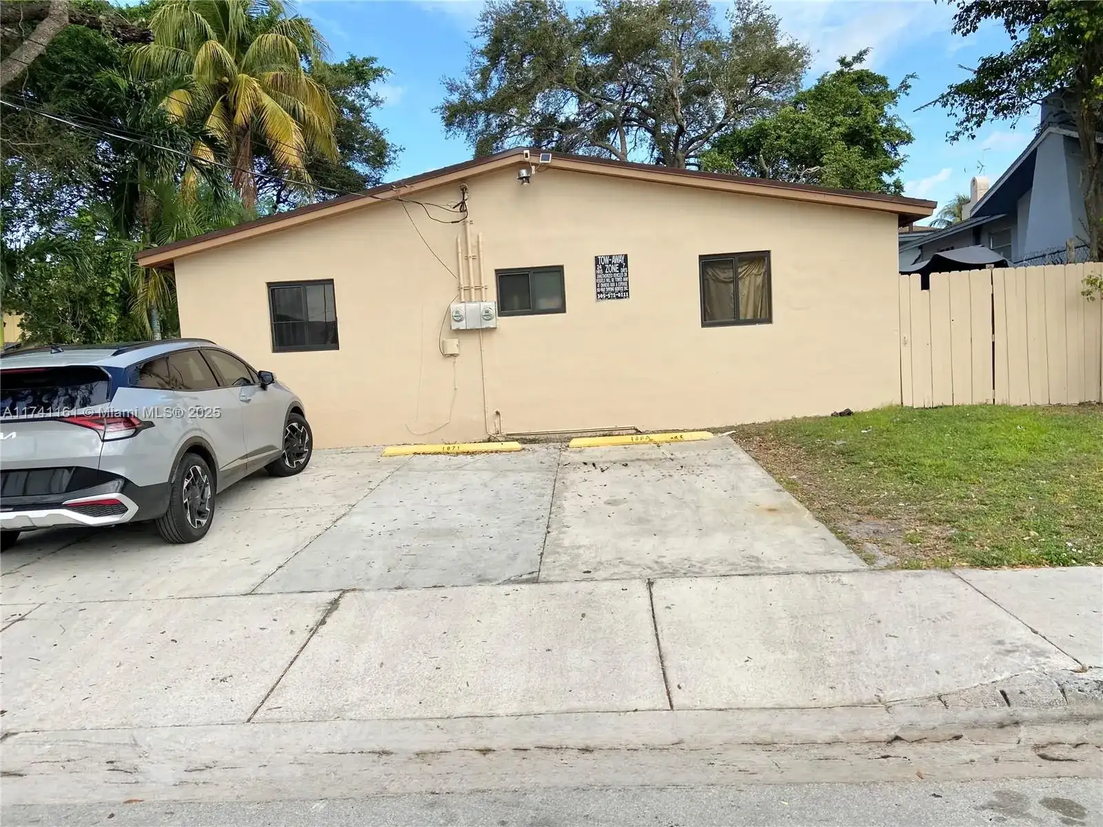 1869 NW Flagler Ter, Miami FL 33125 photo 3