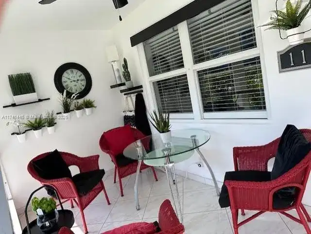 581 Blue Heron Dr # B, Hallandale Beach FL 33009 photo 3